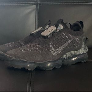 2020 Nike Vapormax Men’s Black Dark Grey Size 9